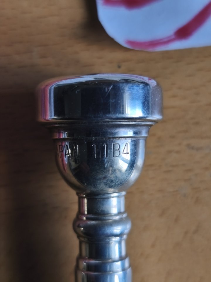 O Cambio Trompeta Yamaha YTR 4335G Silver Made in Japan