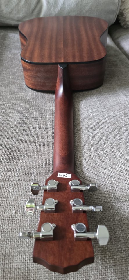 Fender FA-15 de segunda mano · Foto 3 de 10 · Madrid · 99 €