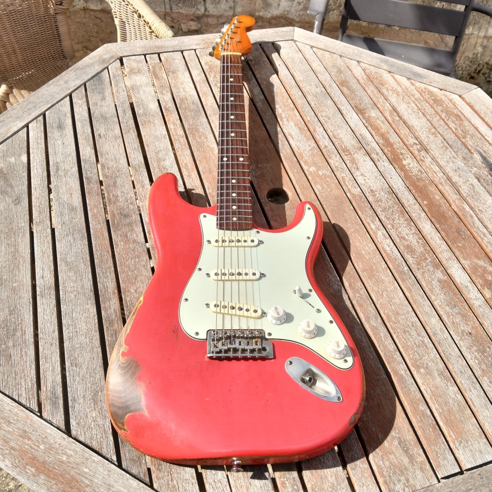 Stratocaster Bad Dog Custom Guitars de segunda mano · Foto 1 de 10 · Illes Balears · 1400 €