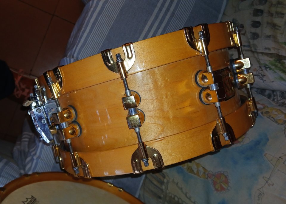 Venc una de les dues Premier Signia amb rutlles de fusta que tinc.