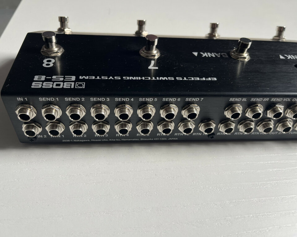 Boss ES-8 Effects Switching System