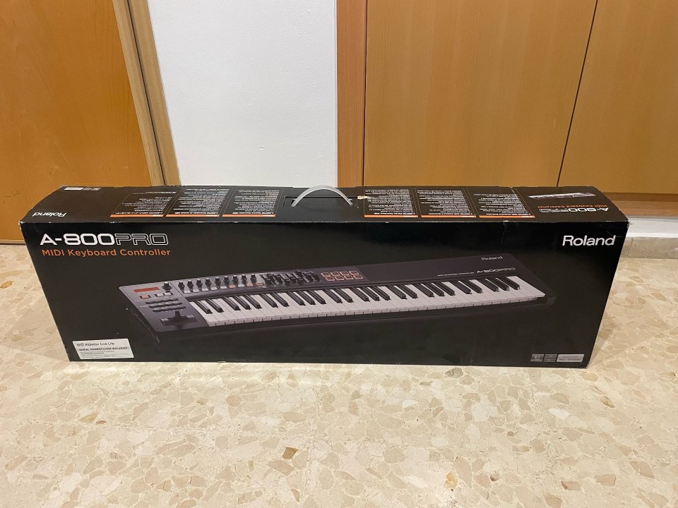 Teclado maestro controlador midi Roland A-800 PRO