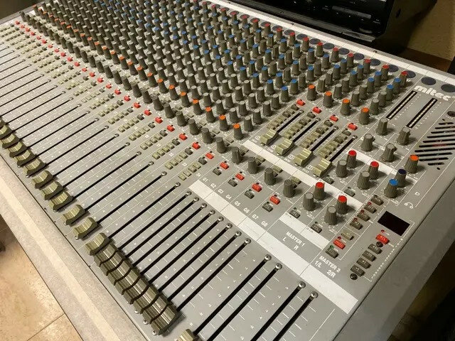 Mesa Mezclas MITEC PERFORMER 32