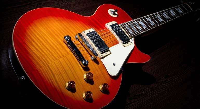 Buscamos Guitarra solista (zona Baix Llobregat) de segunda mano · Barcelona