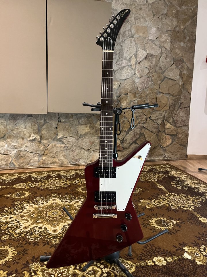 Gibson Explorer Cherry 1995