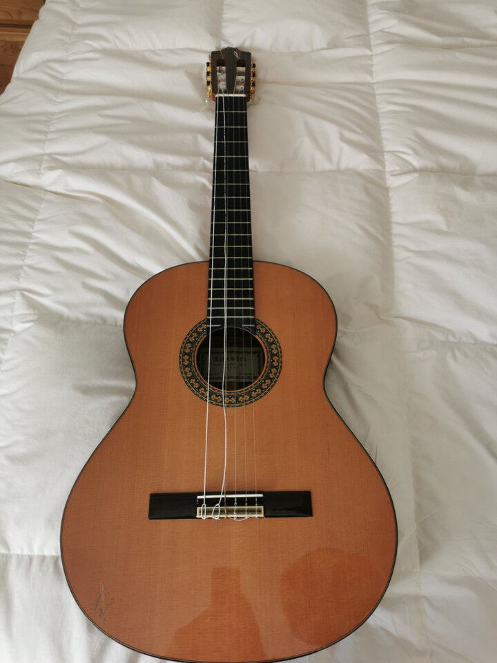 Vendo clásica Alhambra 5P