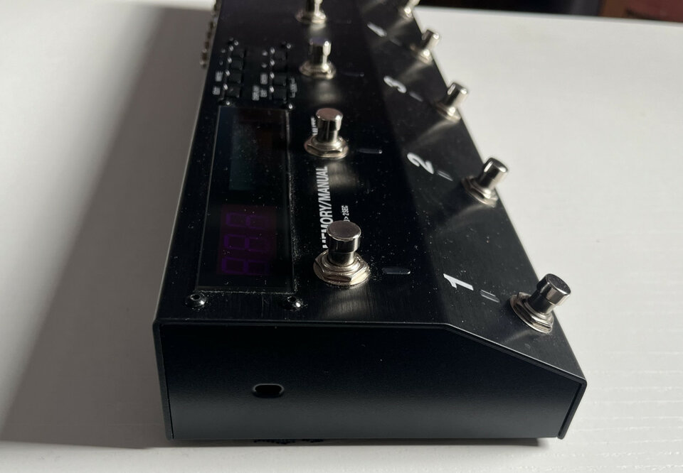 Boss ES-8 Effects Switching System