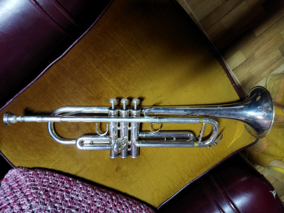 O cambio Trompeta Yamaha YTR 4335G Silver Made in Japan