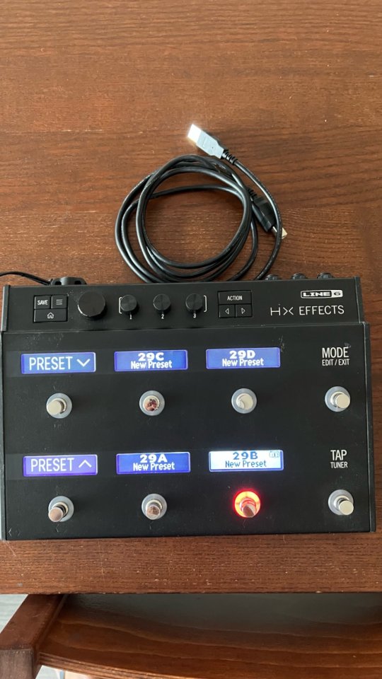 Line 6 HX Effects de segunda mano · Foto 1 de 2 · Madrid · 350 €
