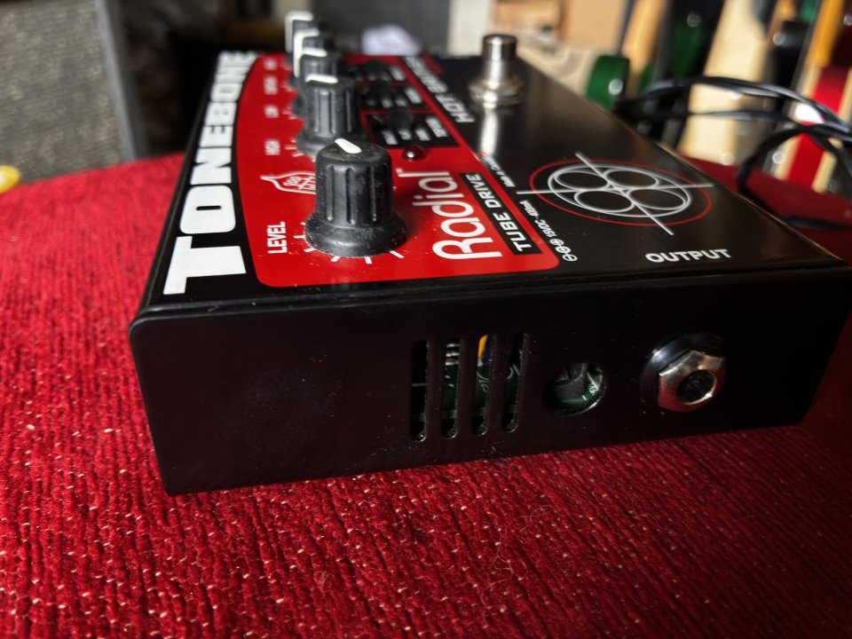 Distorsión Radial Tube Drive Hot british Tonebone