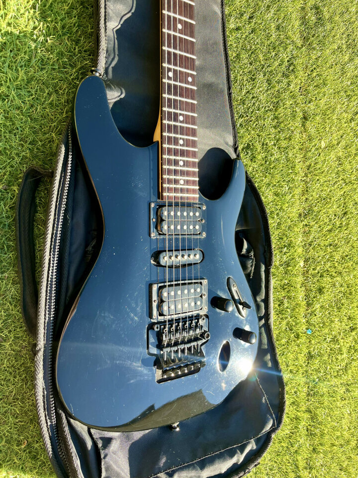 Ibanez SA 270