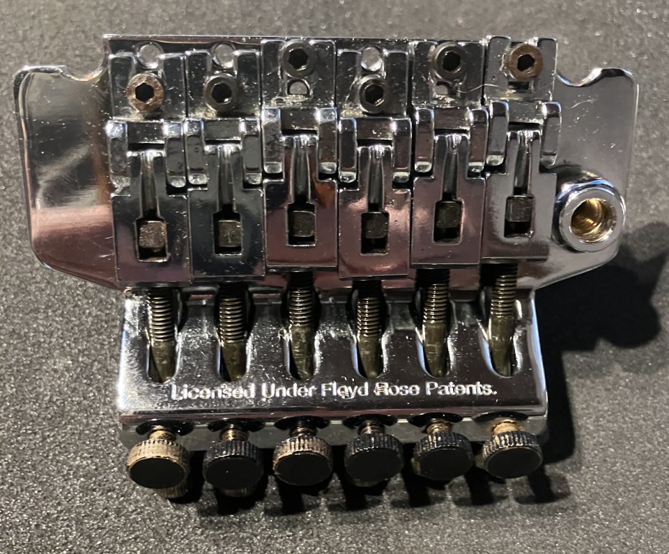 Puente Floyd rose, Licensed under Floyd Rose patents de segunda mano · Foto 1 de 4 · Granada · 25 €