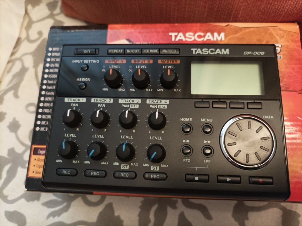 vendo Tascam pocketstudio DP-006 de segunda mano · Foto 6 de 6 · Barcelona · 130 €