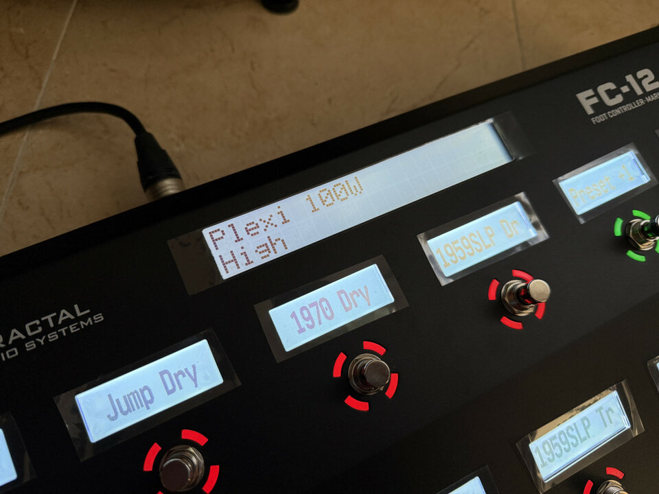 RESERVADO Fractal Axe-FX III MK II Turbo + FC-12 Mk II + Rack de segunda mano · Foto 6 de 9 · Málaga · 3200 €