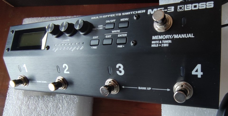 Boss MS3 (switch + FX)