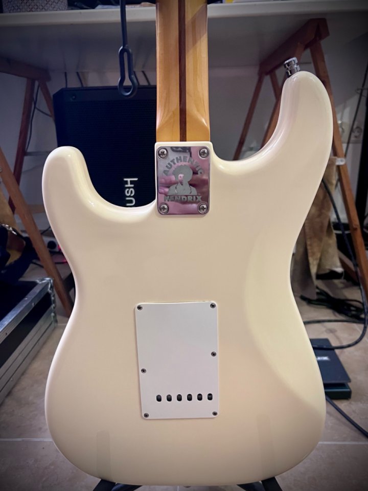 Fender® STRATOCASTER Jimi Hendrix de segunda mano · Foto 8 de 10 · Badajoz · 900 €