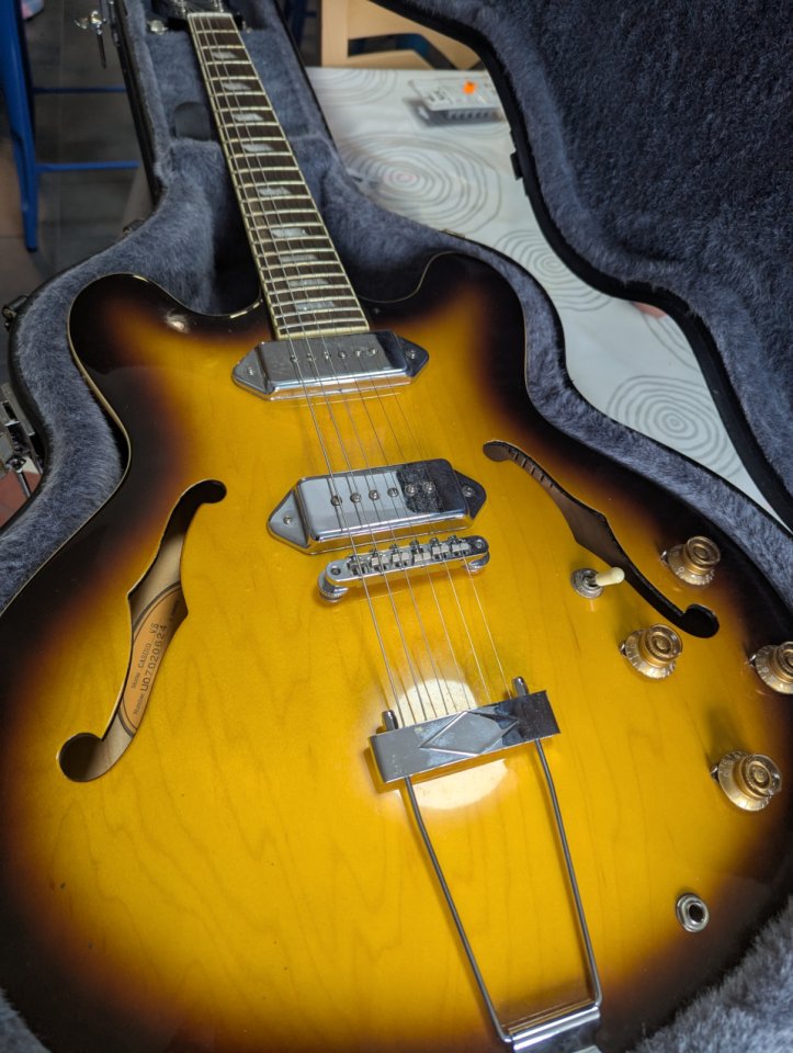 Epiphone Casino VS (Korea 2007) + estuche de segunda mano · Foto 1 de 10 · Valencia · 550 €