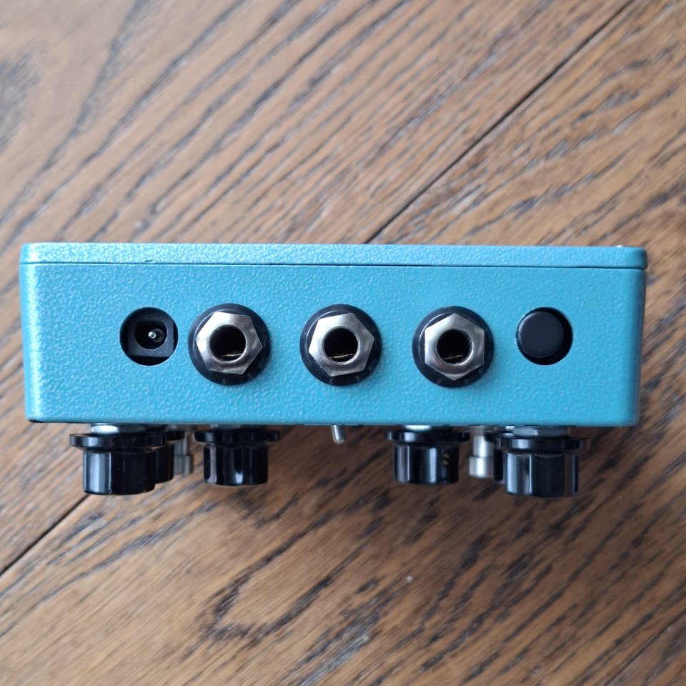 Keeley Electronics Monterey Rotary / Fuzz / Vibe / Harmonic Wah de segunda mano · Foto 4 de 9 · Valencia · 279 €