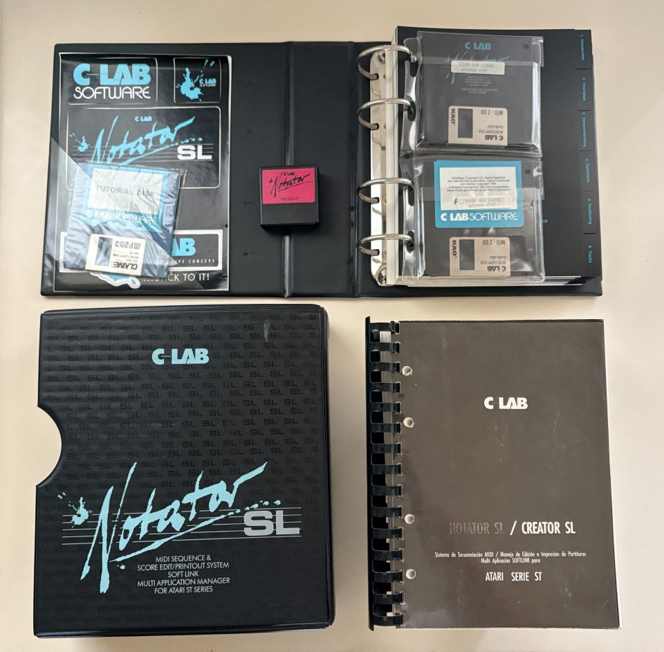 ATARI 1040 STE + Notator 3.0 + Dongle de segunda mano · Foto 3 de 7 · Barcelona · 325 €