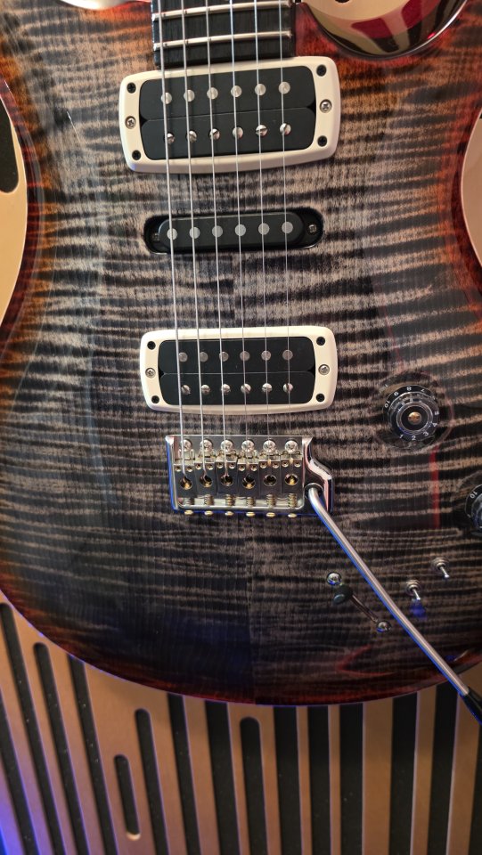 PRS Modern Eagle V