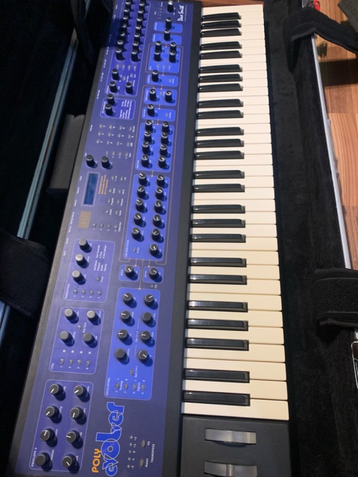 DSI Poly Evolver 61-key 4-Voice Polyphonic de segunda mano · Foto 2 de 8 · Alicante · 3500 €