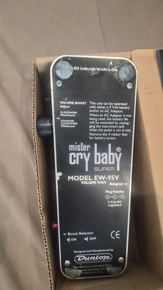 Mister Cry Baby Volumen Wah Model Ew-95V de segunda mano · Foto 3 de 9 · Castellón · 150 €