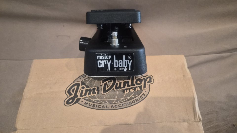 Mister Cry Baby Volumen Wah Model Ew-95V de segunda mano · Foto 4 de 9 · Castellón · 150 €