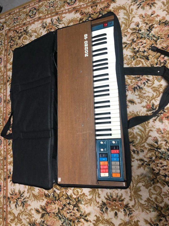 Órgano Gem Rodeo 49