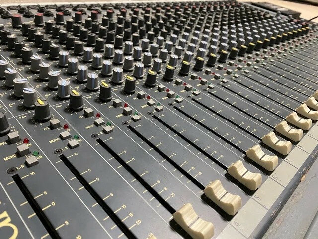 Mesa Directo SOUNDCRAFT SPIRIT LIVE