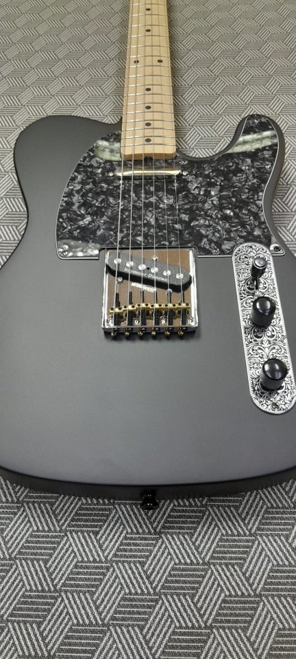GUITARRA DE LUTHIER de segunda mano · Foto 2 de 6 · Madrid · 2200 €