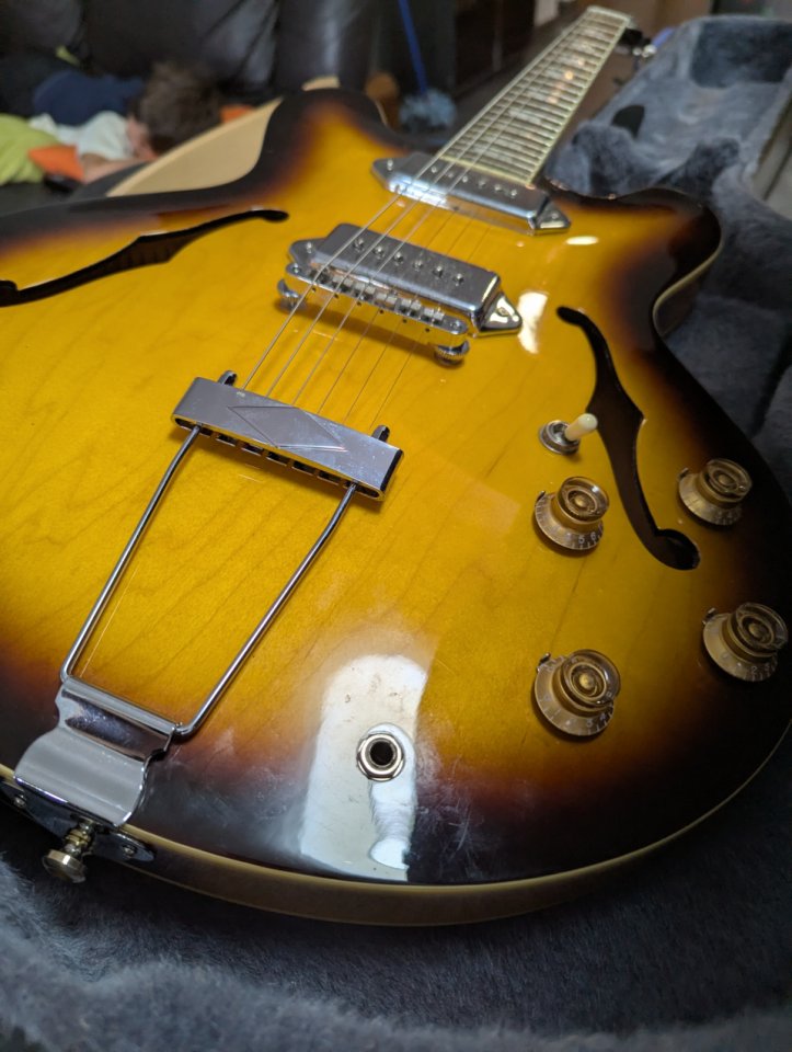 Epiphone Casino VS (Korea 2007) + estuche de segunda mano · Foto 8 de 10 · Valencia · 550 €