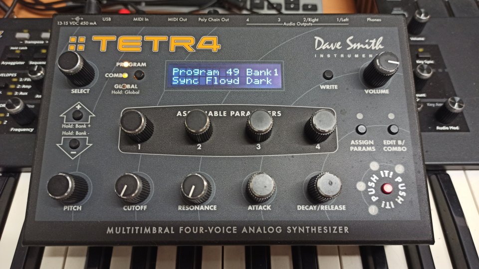 Dave Smith Tetra