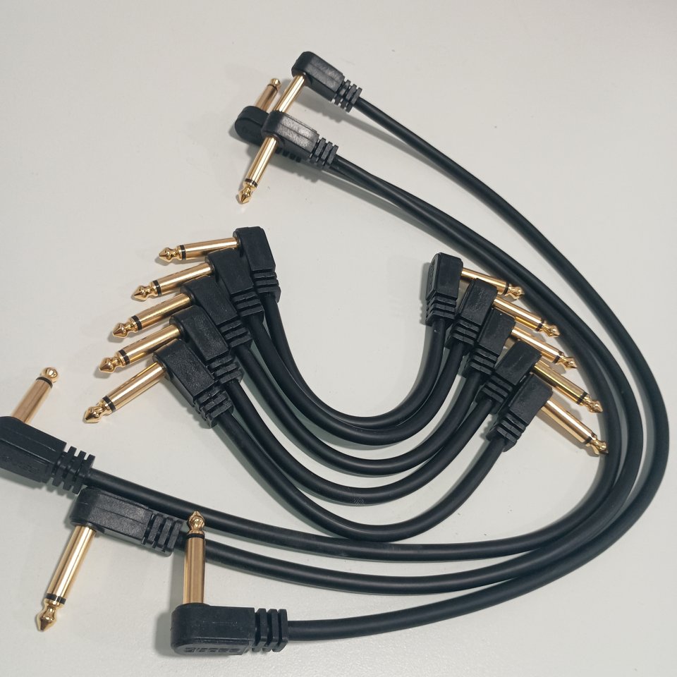 Cables Boss para pedales de segunda mano · Foto 3 de 4 · Málaga · 25 €