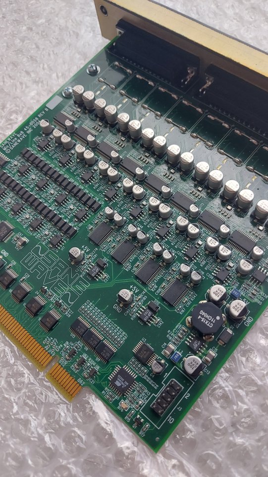 Tarjeta expansión Mackie DBX200