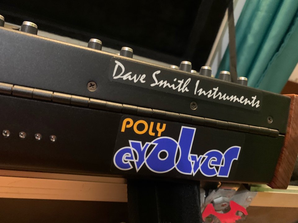 DSI Poly Evolver 61-key 4-Voice Polyphonic de segunda mano · Foto 7 de 8 · Alicante · 3500 €