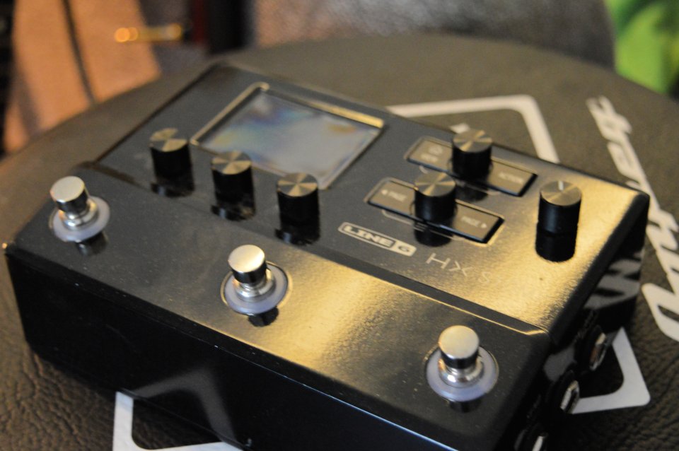 Line 6 HX Stomp de segunda mano · Foto 2 de 4 · Madrid · 475 €