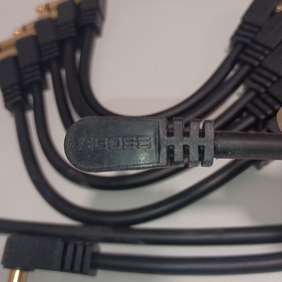 Cables Boss para pedales de segunda mano · Foto 4 de 4 · Málaga · 25 €