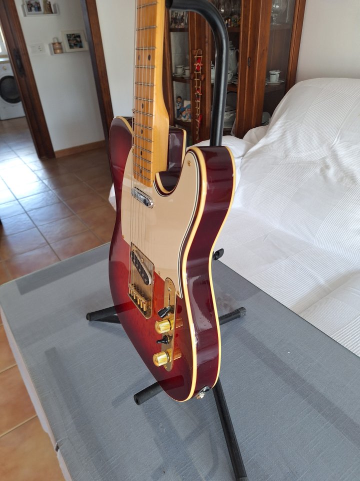 Telecaster, Fenix, coreana