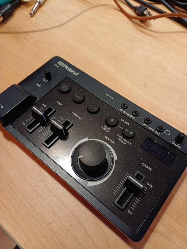 Roland E-4 Voice Tweaker