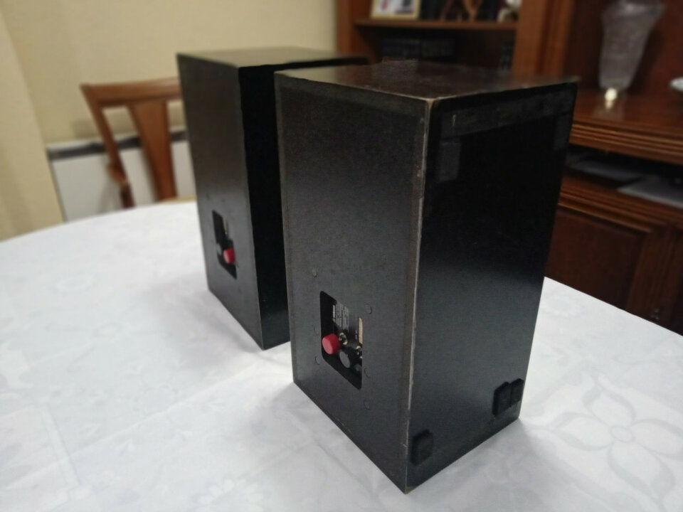 ENVIO INCLUIDO Yamaha NS-10 + 2 etapas Sony MU-A051 de segunda mano · Foto 6 de 8 · Jaén · 800 €