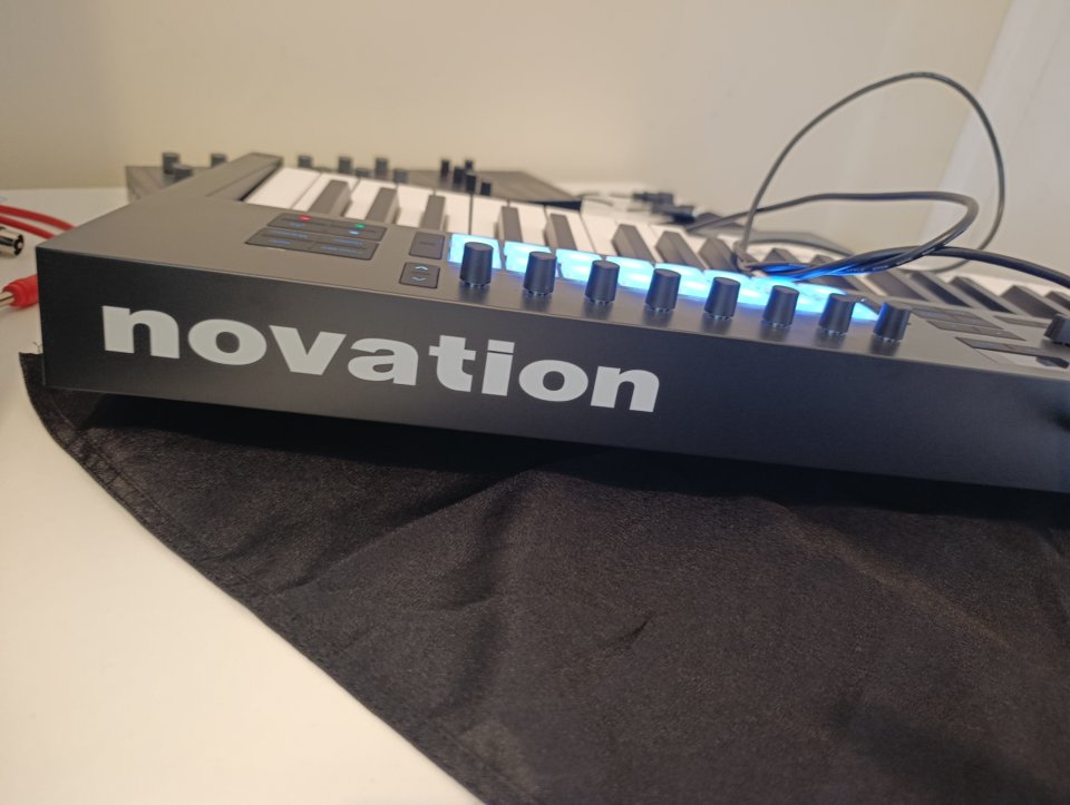 Novation launchkey 49 mk4