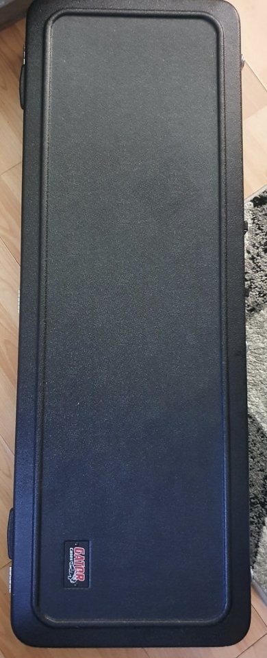 FENDER AMERICAN ELITE