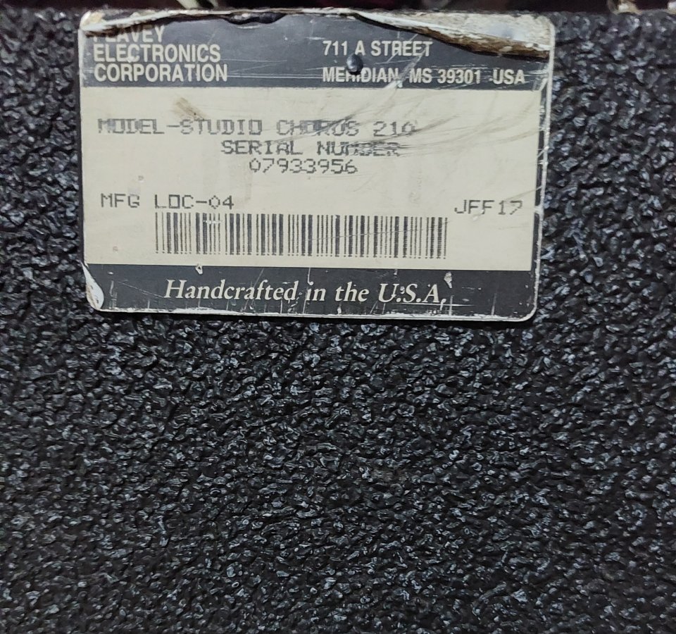 Peavey studio chorus 210