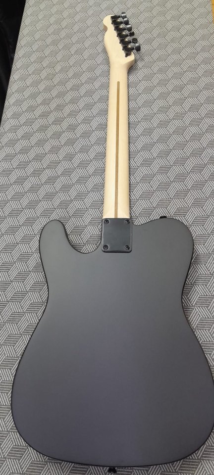 GUITARRA DE LUTHIER de segunda mano · Foto 3 de 6 · Madrid · 2200 €