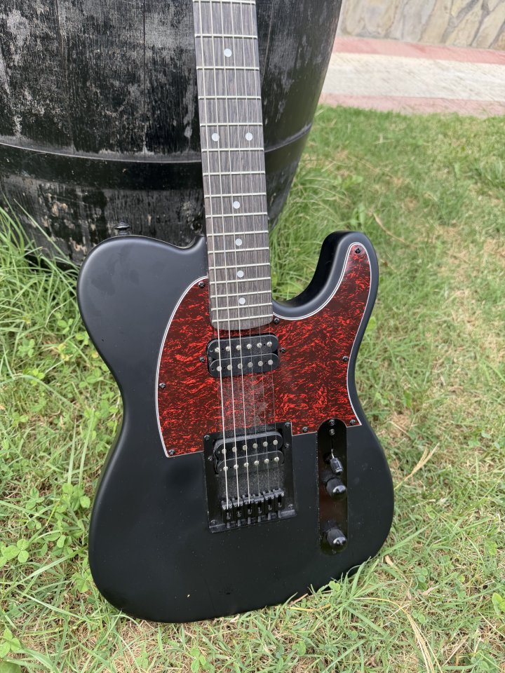 Harley Benton TE-20HH SBK Standard Series de segunda mano · Foto 2 de 5 · Bizkaia · 90 €