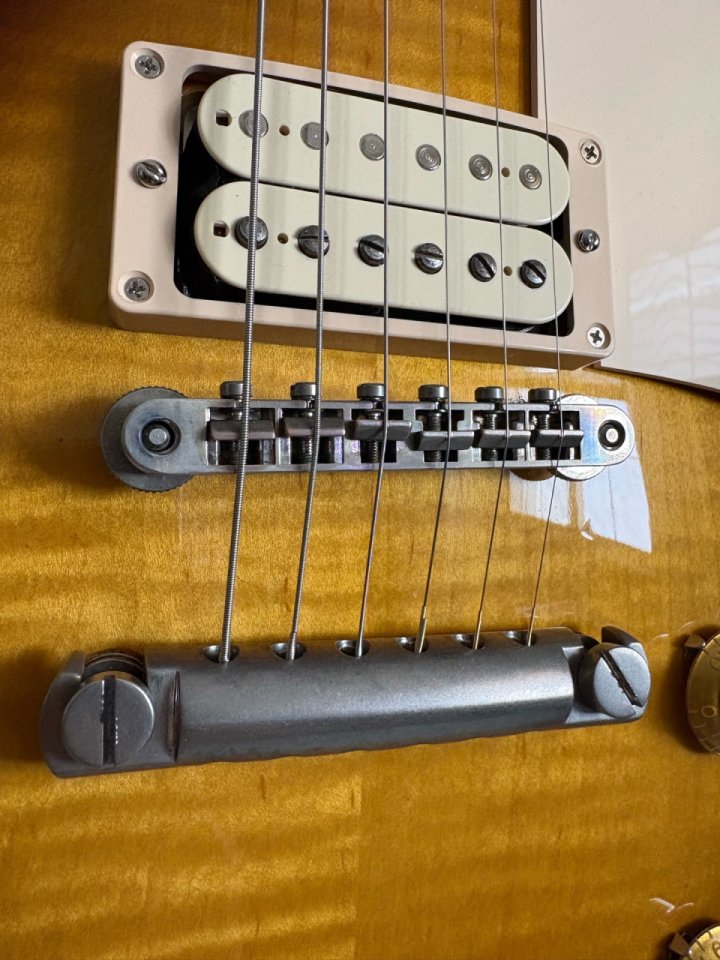 Gibson Les Paul Standard (3,8kg) + MEJORAS!