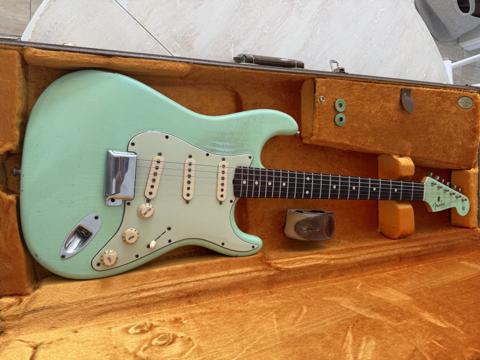 Fender Stratocaster Custom Shop 60 Surf green Matching headstock de segunda mano · Foto 5 de 10 · Valencia