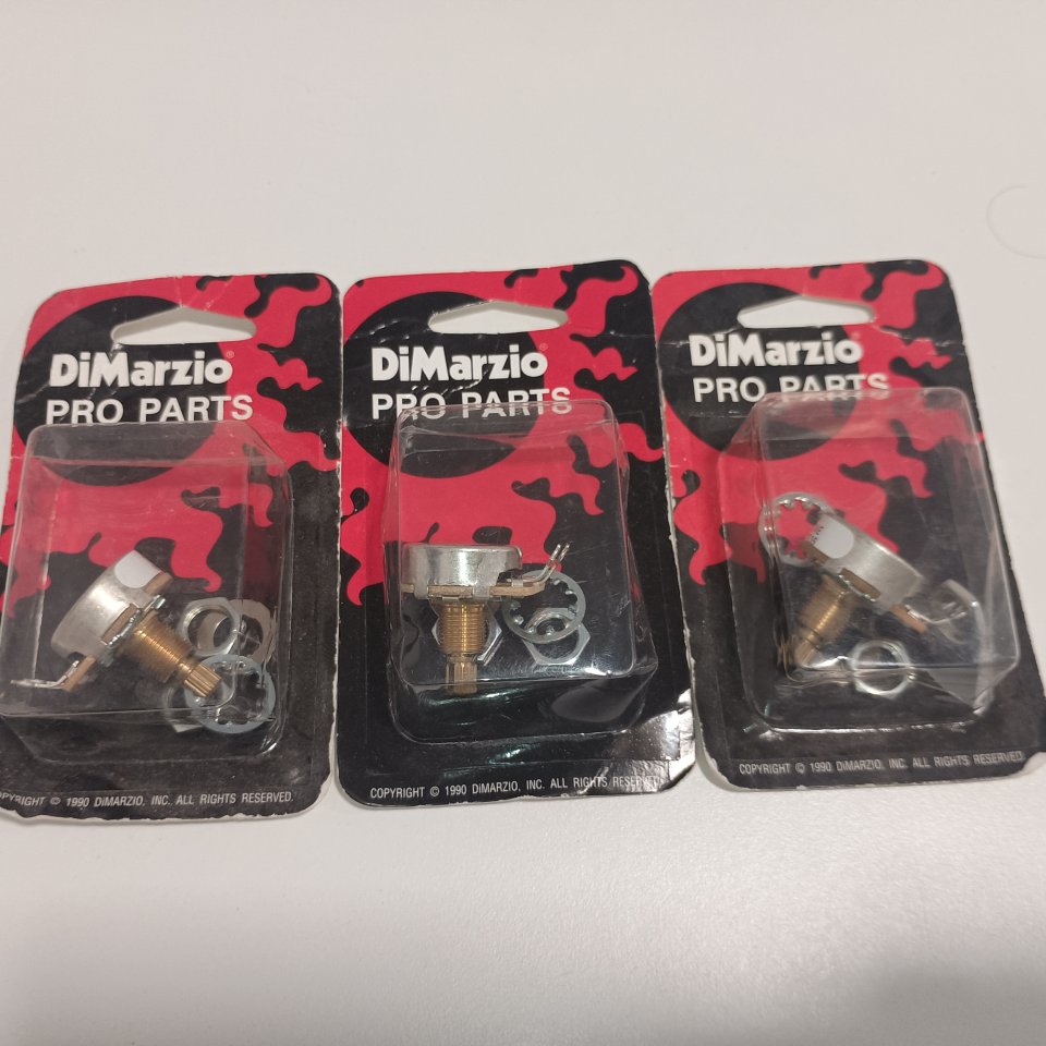 3 potenciómetros dimarzio de segunda mano · Foto 1 de 5 · Málaga · 30 €