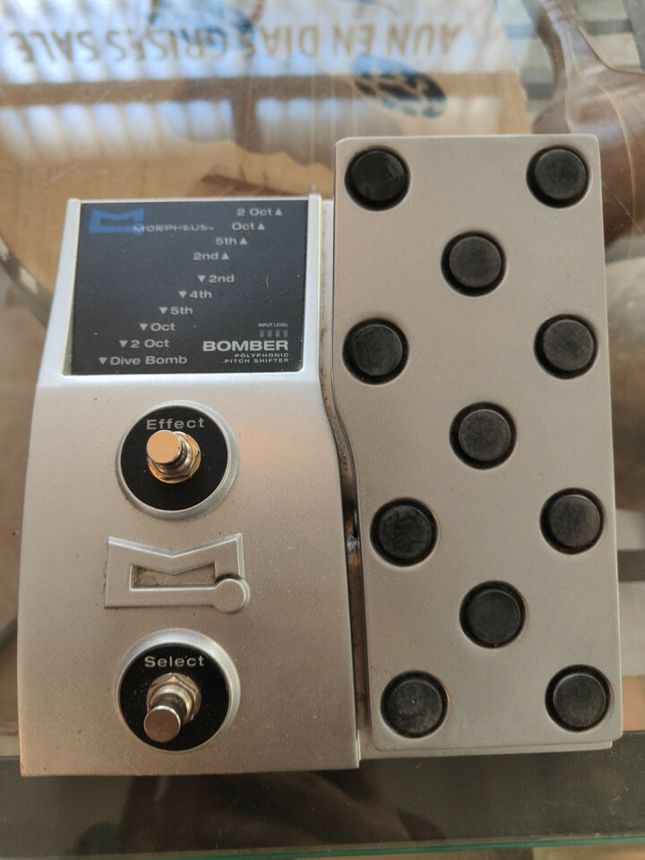 Morpheus Bomber pedal tipo Whammy