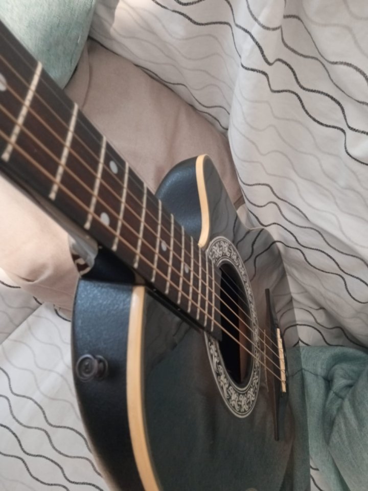 Vendo/cambio Acústica Ovation 3862 pinnacle series, made in Japan de segunda mano · Foto 3 de 10 · Madrid · 485 €